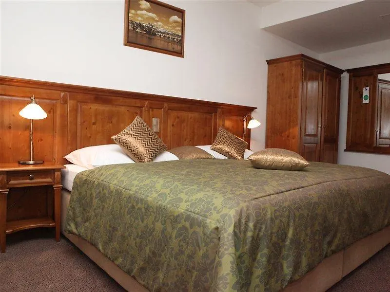 Hotel Residence Agnes Prague 4*,